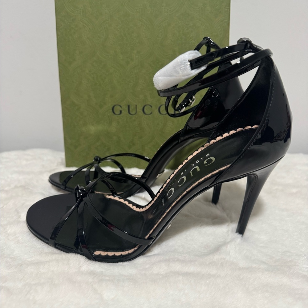 Gucci Women's Patent Leather Black Heels - Picture 5 of 7